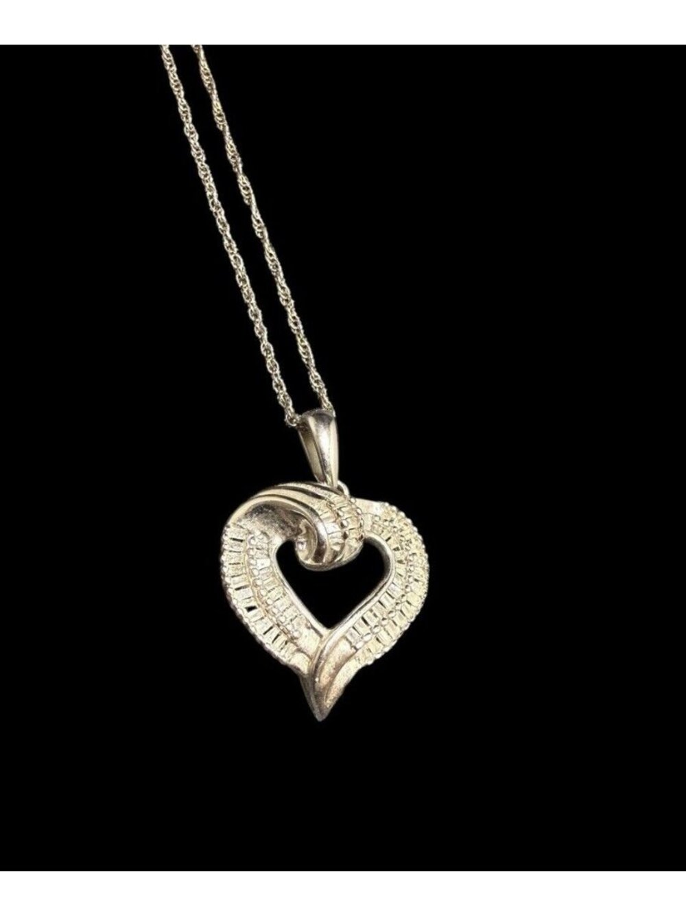 14k ZRW White Gold Heart Baguette Diamond Pendant 18” Chain Necklace 2.9g